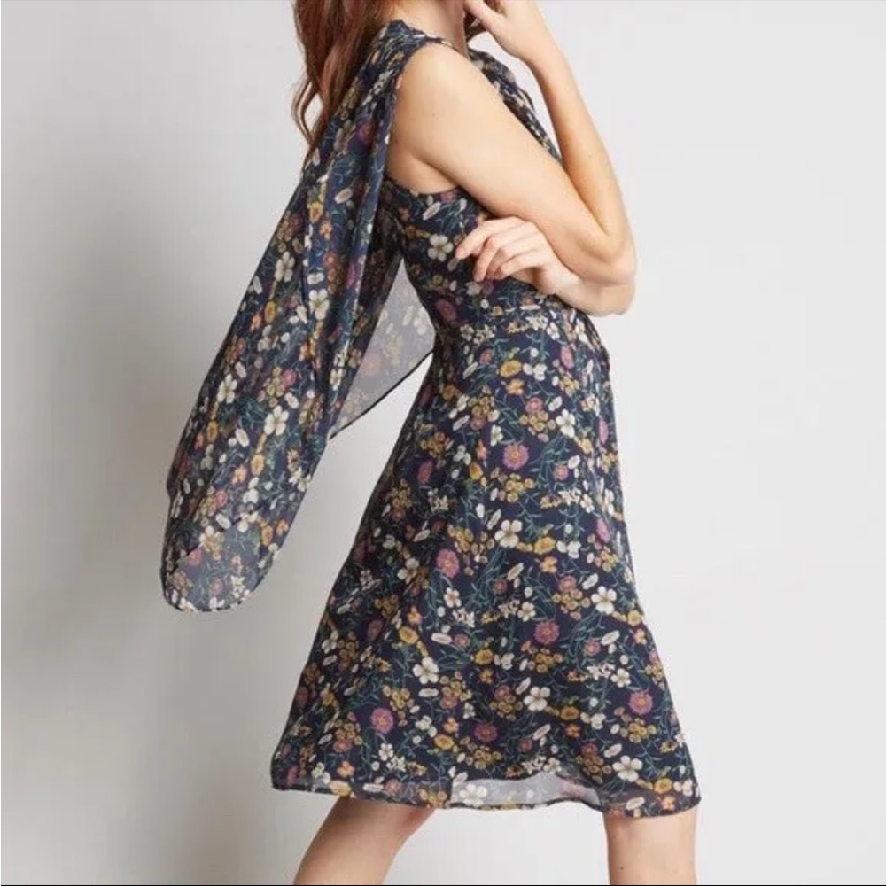 Modcloth navy floral dress with cape women small